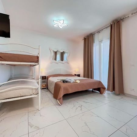 Zeus Bibione Exterior foto